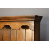 Georgian Style Oak Dresser and Rack - Image 3