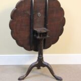 A wonderful 18thc. Mahogany Supper Table - Image 2