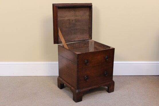 18thc Oak Close Stool - Image 2