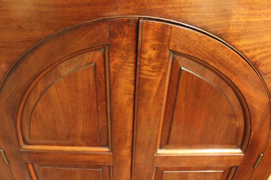 Early 19thc Mahogany Corner Cupboard - Image 2