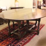 18thc Style Oak Wake Table - Image 3