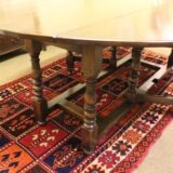 18thc Style Oak Wake Table - Image 4