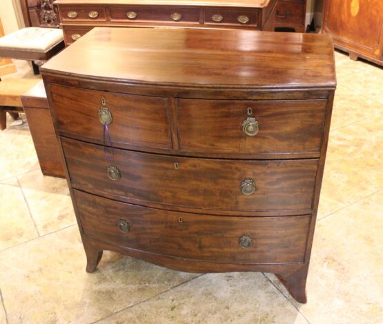 19thc Mahogany Bow Fronted Chest Of Drawers - Image 2