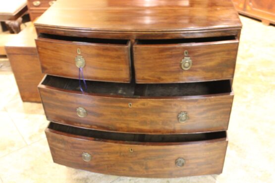 19thc Mahogany Bow Fronted Chest Of Drawers - Image 5