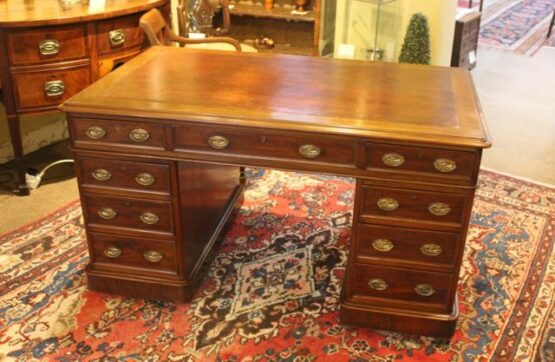 19thc Mahogany Pedestal Desk