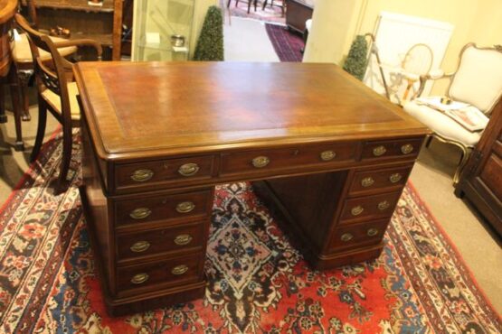 19thc Mahogany Pedestal Desk - Image 8