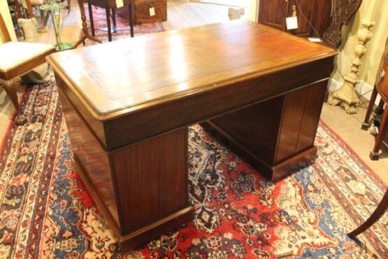 19thc Mahogany Pedestal Desk - Image 9