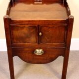Early 19thc Mahogany Bedside Cabinet - Image 3