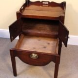 Early 19thc Mahogany Bedside Cabinet - Image 7