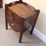 Early 19thc Mahogany Bedside Cabinet - Image 9