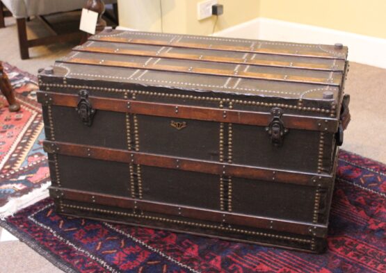 A Louis Vuitton Style Quality Steamer Trunk - Image 3