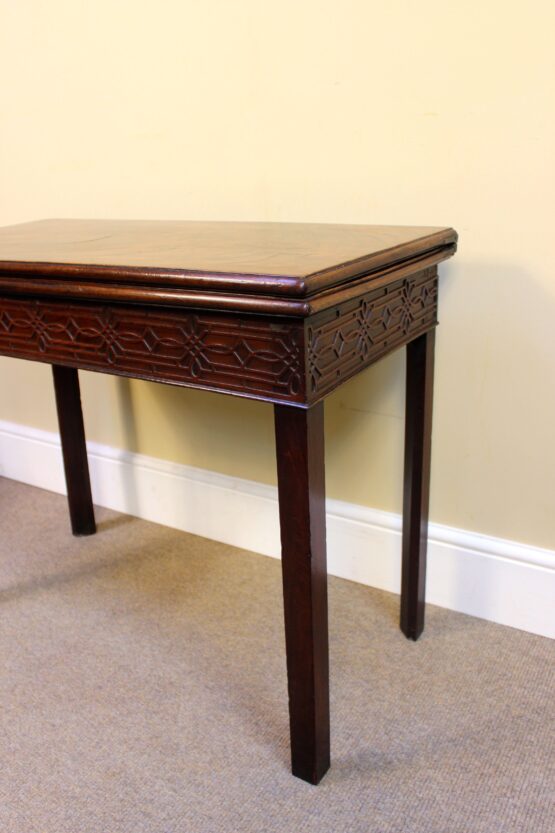 18thc Mahogany Tea Table - Image 3