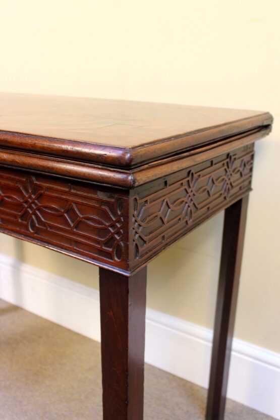 18thc Mahogany Tea Table - Image 4