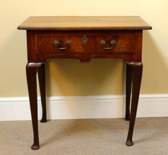 18thc Walnut Lowboy - Image 2