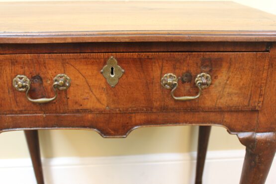 18thc Walnut Lowboy - Image 6