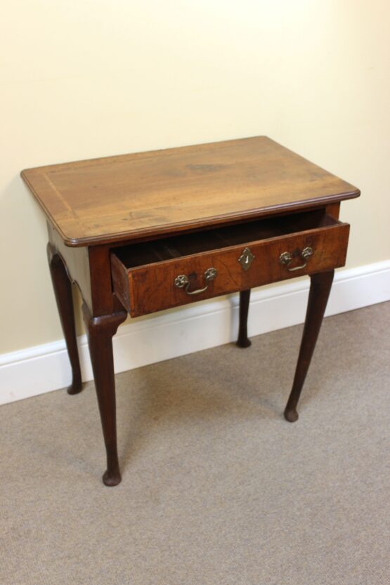 18thc Walnut Lowboy - Image 4
