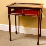 Late 19thc Mahogany Bijouterie Table  - Image 2