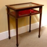 Late 19thc Mahogany Bijouterie Table 
