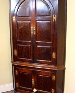18thc Oak Corner Cupboard