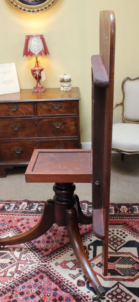 19thc Mahogany Breakfast Table - Image 7