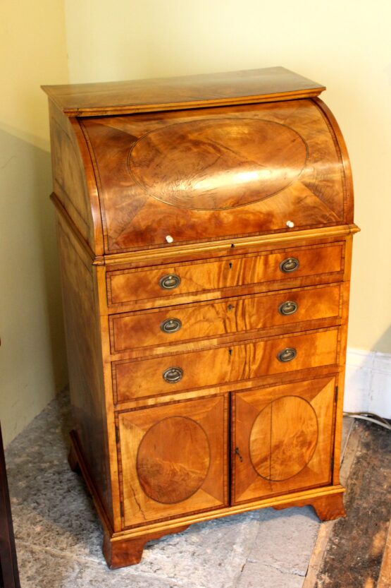 Late 19thc Satin Wood Roll Top Desk - Image 3