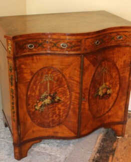 19thc Satin Wood, Serpentine Side Cabinet