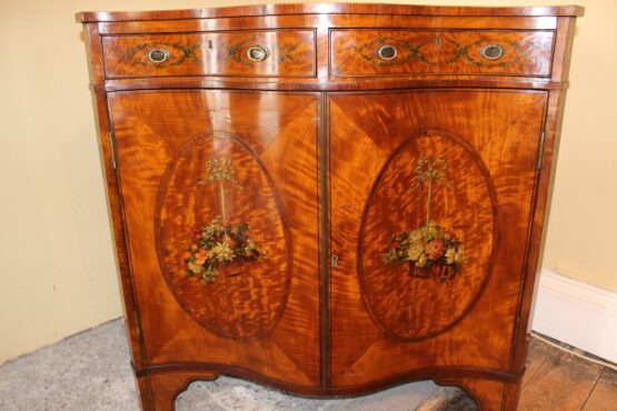 19thc Satin Wood, Serpentine Side Cabinet - Image 6